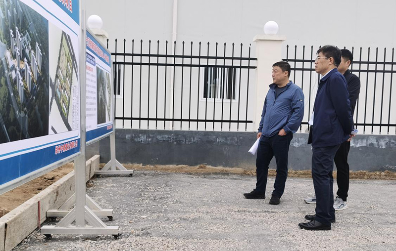 爱游戏(ayx)中国官方网站负责人汪洋到侯寨新镇区安置区调研项目建设工作