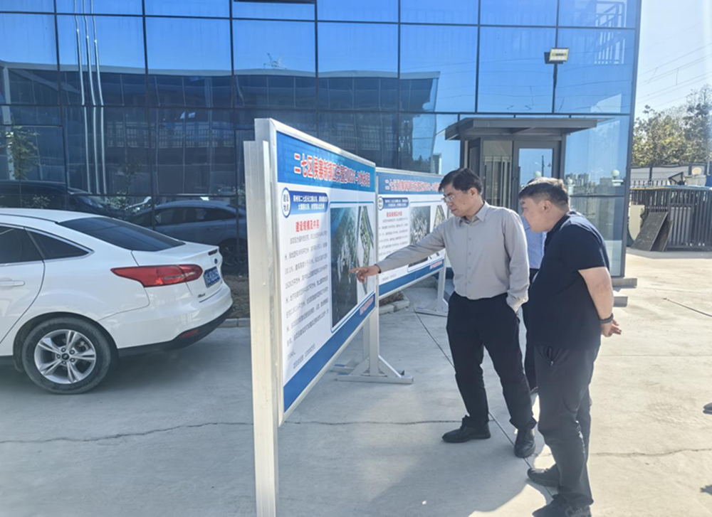 爱游戏(ayx)中国官方网站党委书记、董事长汪洋到侯寨新镇区安置区项目调研项目建设工作